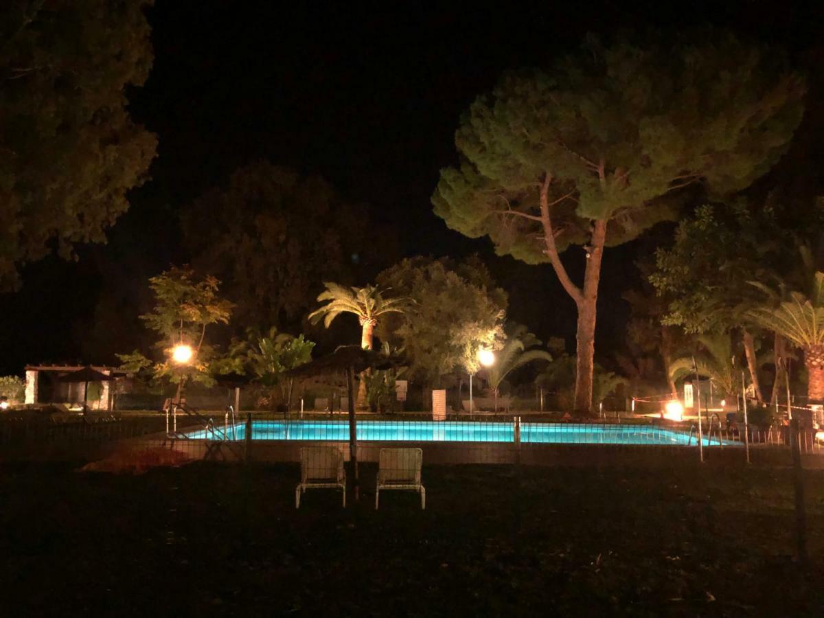 Puerto Banus Apartamento Flores マルベーリャ エクステリア 写真